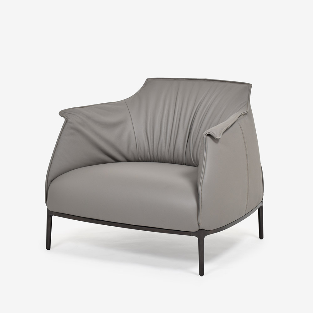 PoltronaFrau(ポルトローナ・フラウ)アームチェア「アーチボルドラージ」革トープ色 #SC26Topo