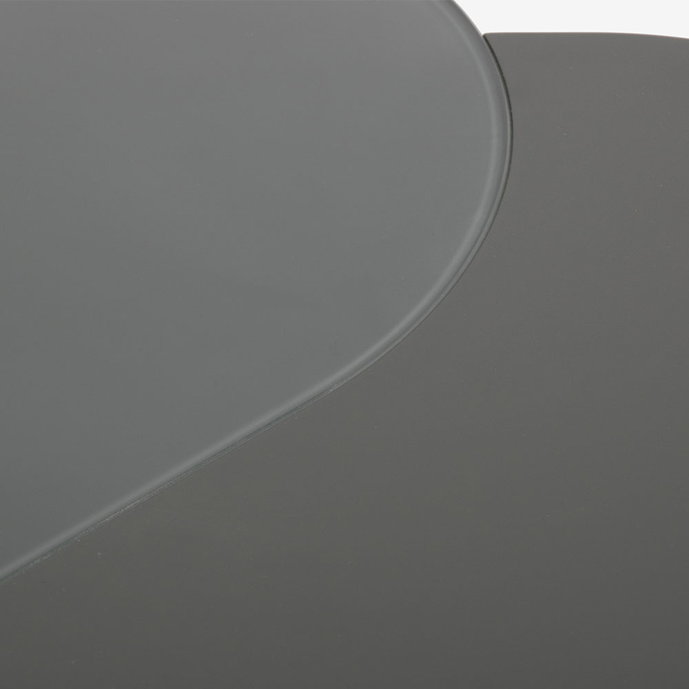 ROLF BENZ（ロルフベンツ）昇降式サイドテーブル「8010-215」ガラス天板