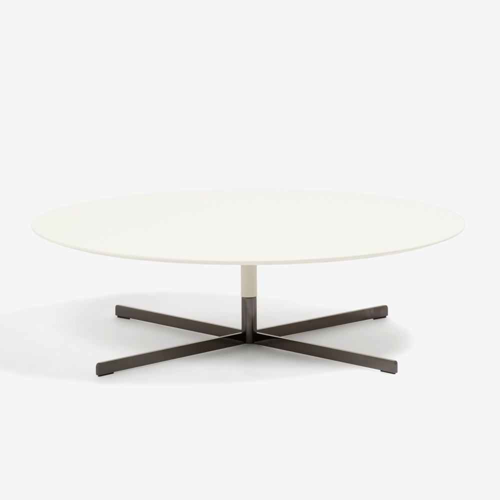 PoltronaFrau（ポルトローナ・フラウ）センターテーブル「ボブ」丸110cm 革ホワイト色【決算セールのため40%OFF】