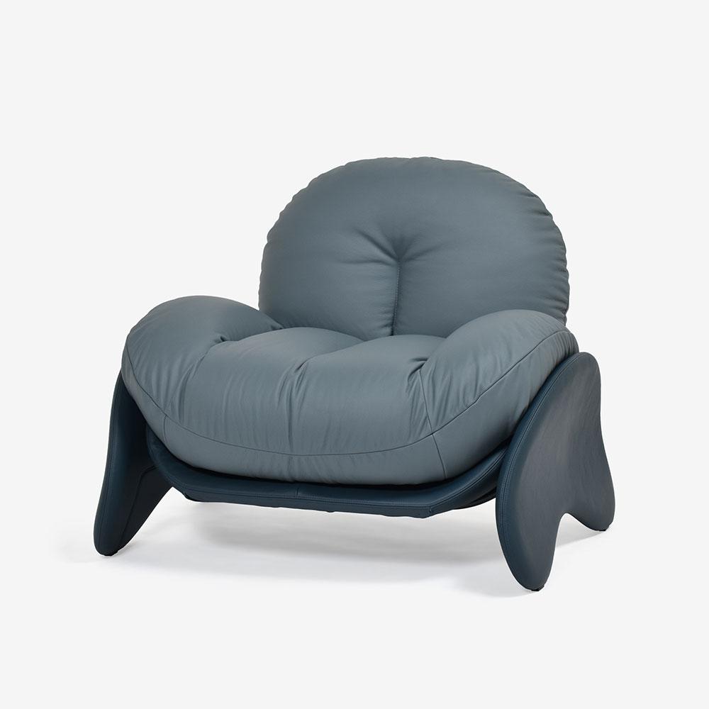 PoltronaFrau(ポルトローナ・フラウ)アームチェア「スクワッシュ」幅103cm 革スチールブルー色/ミネラルブルー色