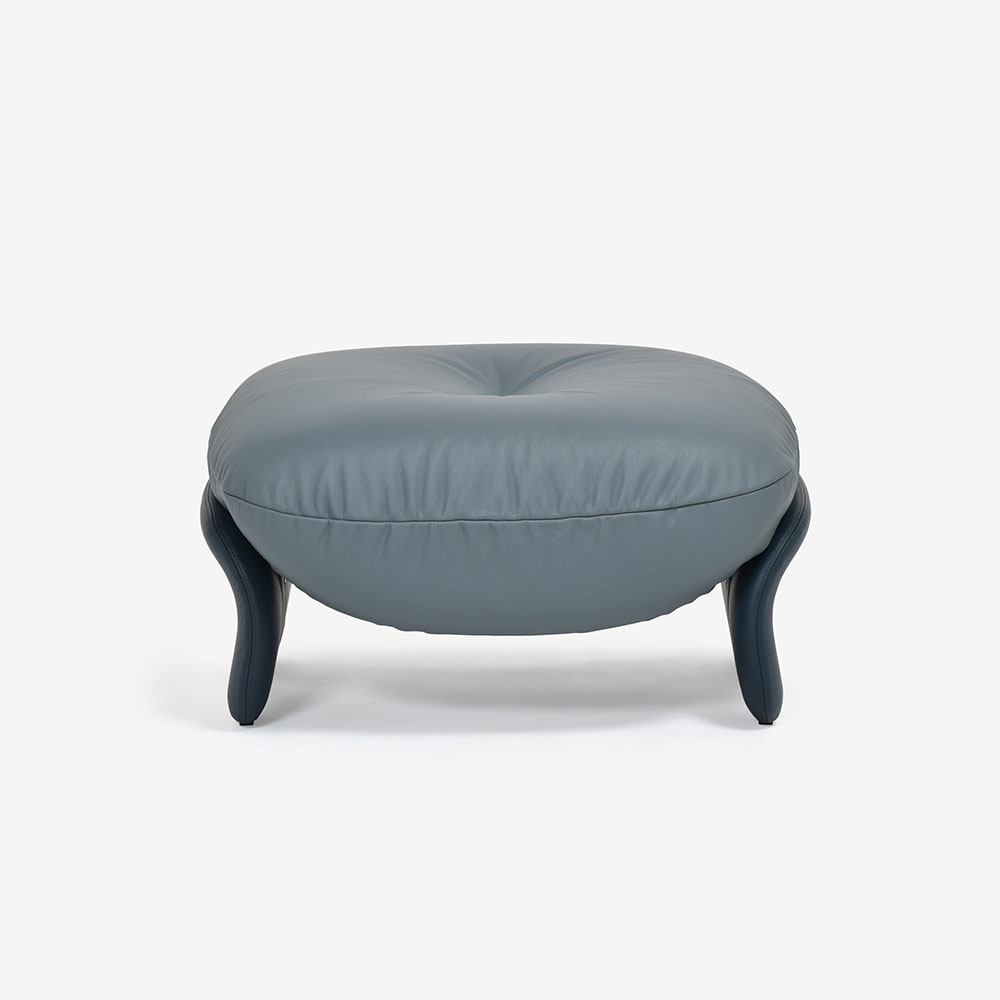 PoltronaFrau(ポルトローナ・フラウ)オットマン「スクワッシュ」幅72cm 革スチールブルー色/ミネラルブルー色【次回入荷未定】