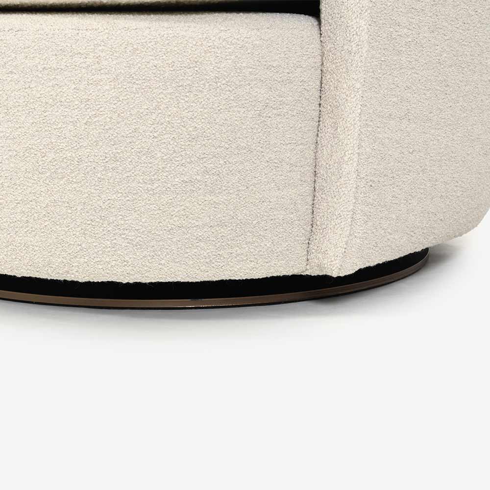 erba(エルバイタリア)アームチェア「ルナ」幅84cm 本体 布ホワイト色 #Orsetto01/02 座面 布ベージュ色 #Padua01/01【お手入れキットの特典付き】