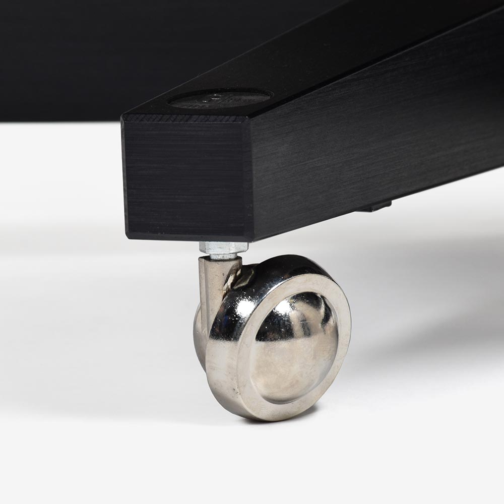 アームチェア「SIXTY TWO 6250」キャスター付 革ブラック