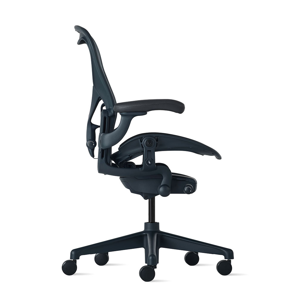 HermanMiller(ハーマンミラー)「アーロンチェア リマスタード」 ナイトフォール Bサイズ