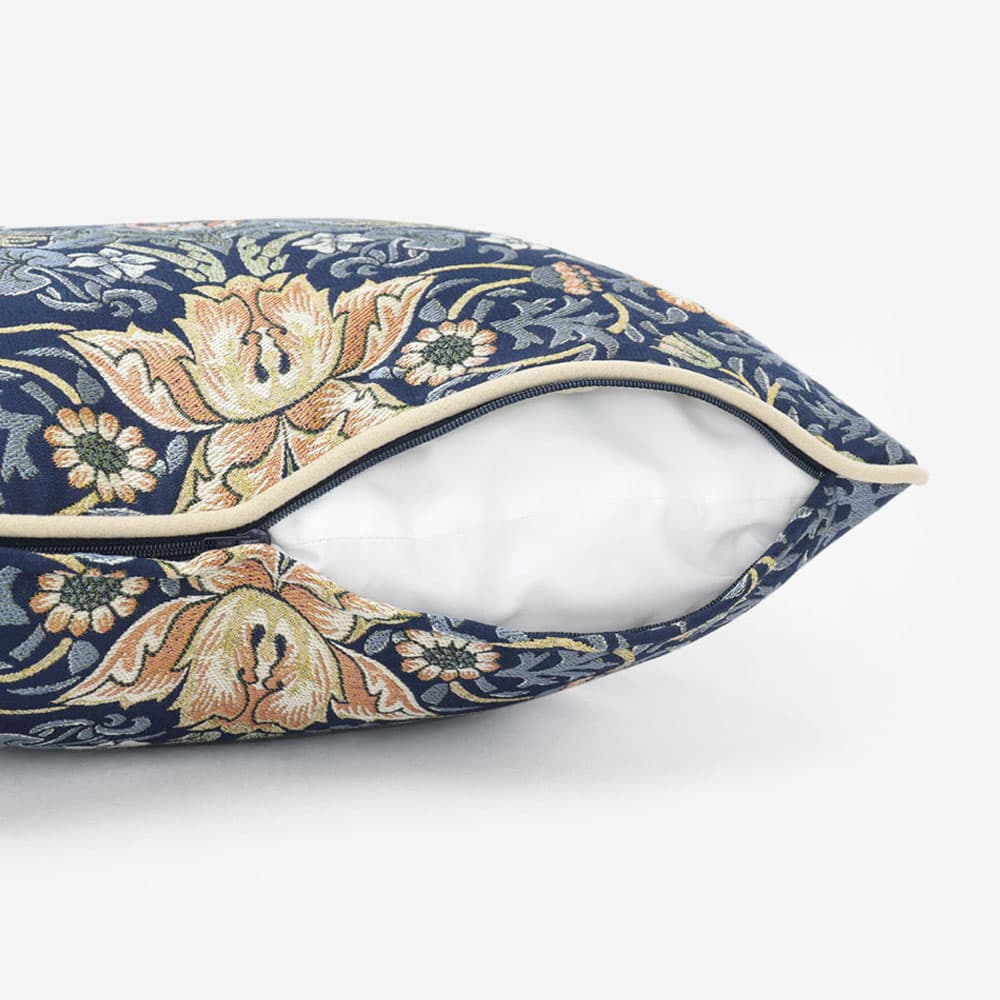 クッションカバー「いちご泥棒」ブルー 45cm角 Morris Design Studio(モリス)