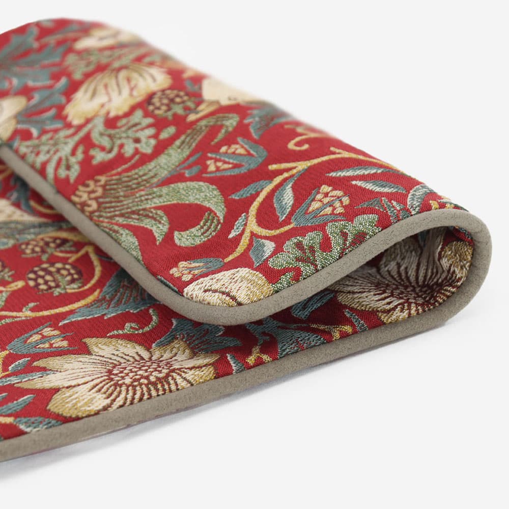 クッションカバー「いちご泥棒」レッド 45cm角 Morris Design Studio(モリス)