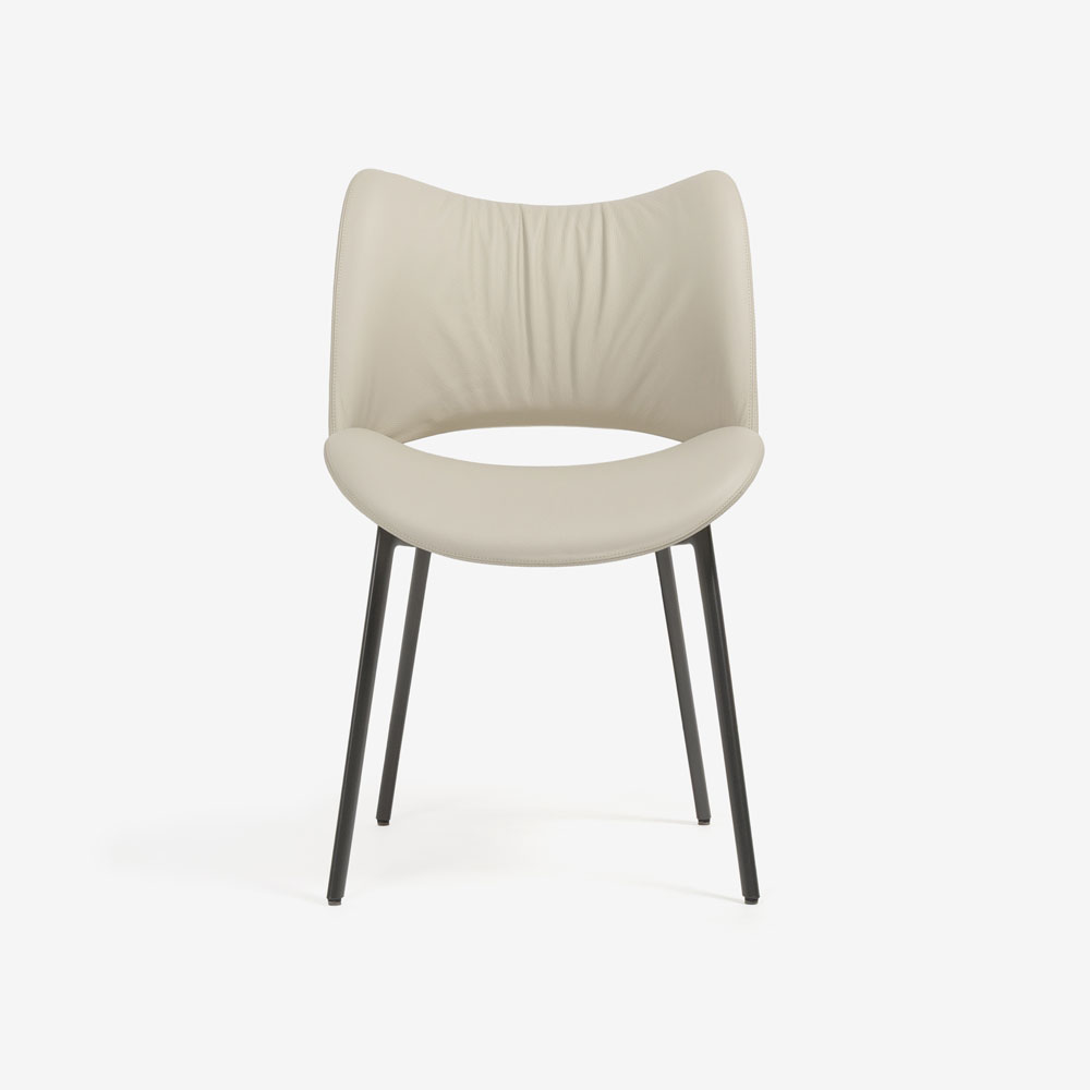 PoltronaFrau（ポルトローナ・フラウ）ダイニングチェア「ニース」革スタッコ色 #SC05 Stucco