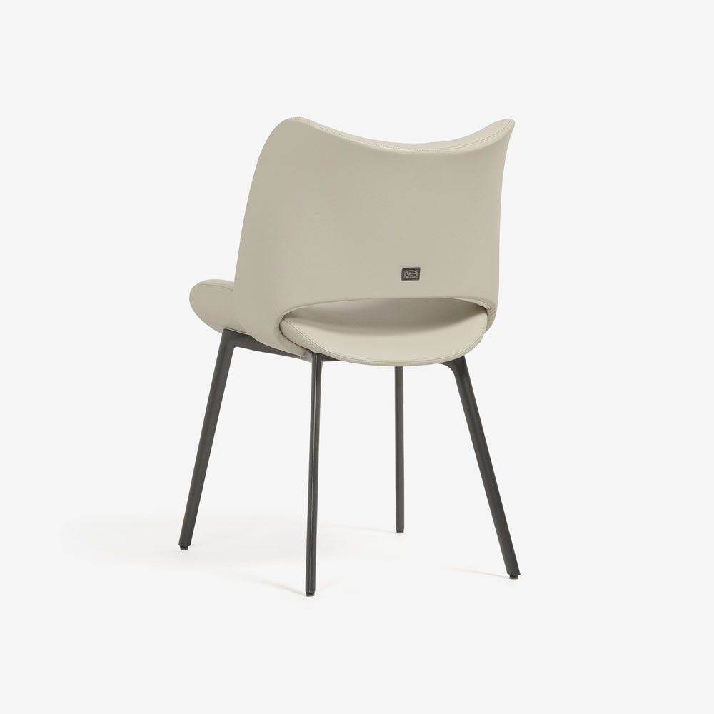 PoltronaFrau（ポルトローナ・フラウ）ダイニングチェア「ニース」革スタッコ色 #SC05 Stucco