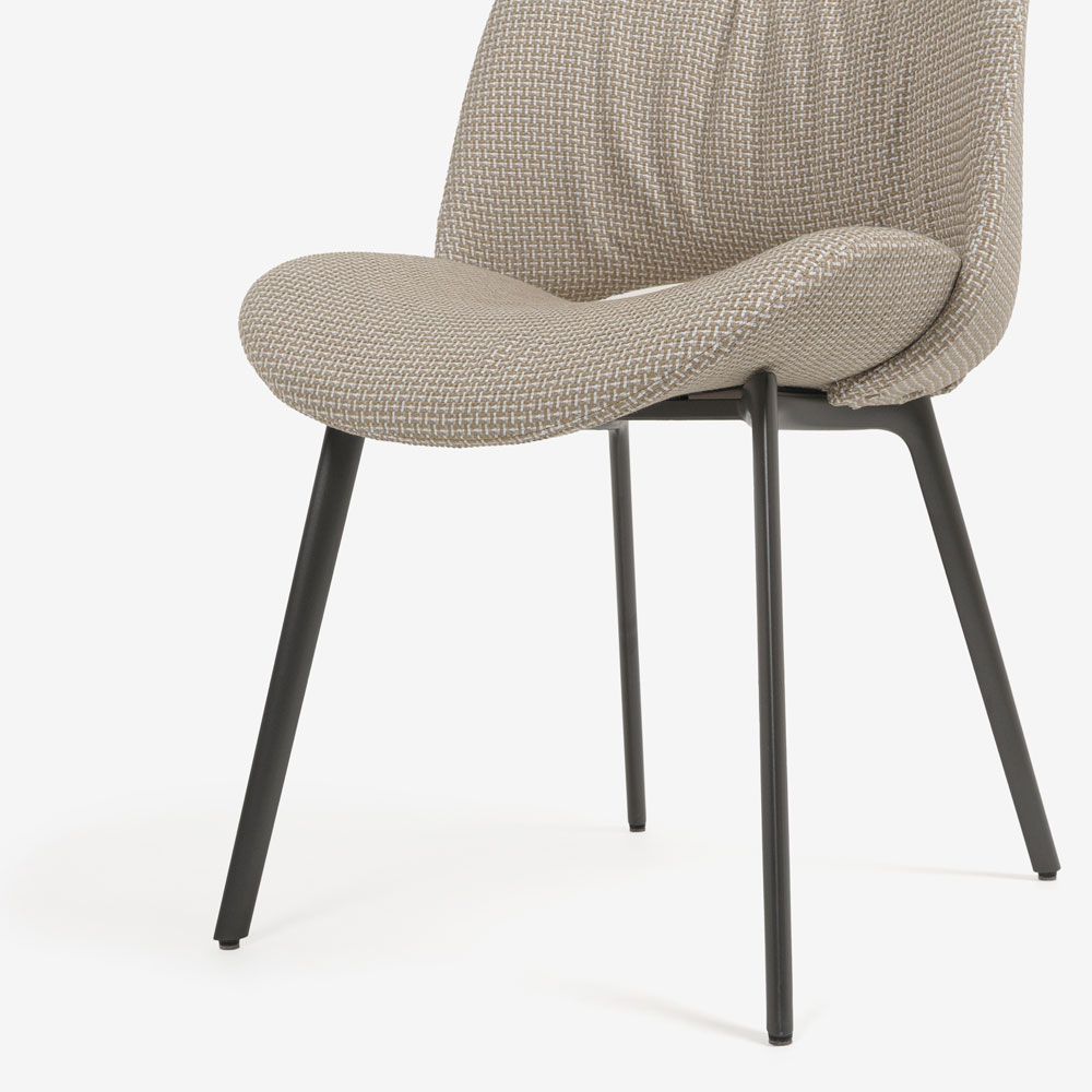 PoltronaFrau（ポルトローナ・フラウ）ダイニングチェア「ニース」布ブロンドウッド色 #C Blonde woods