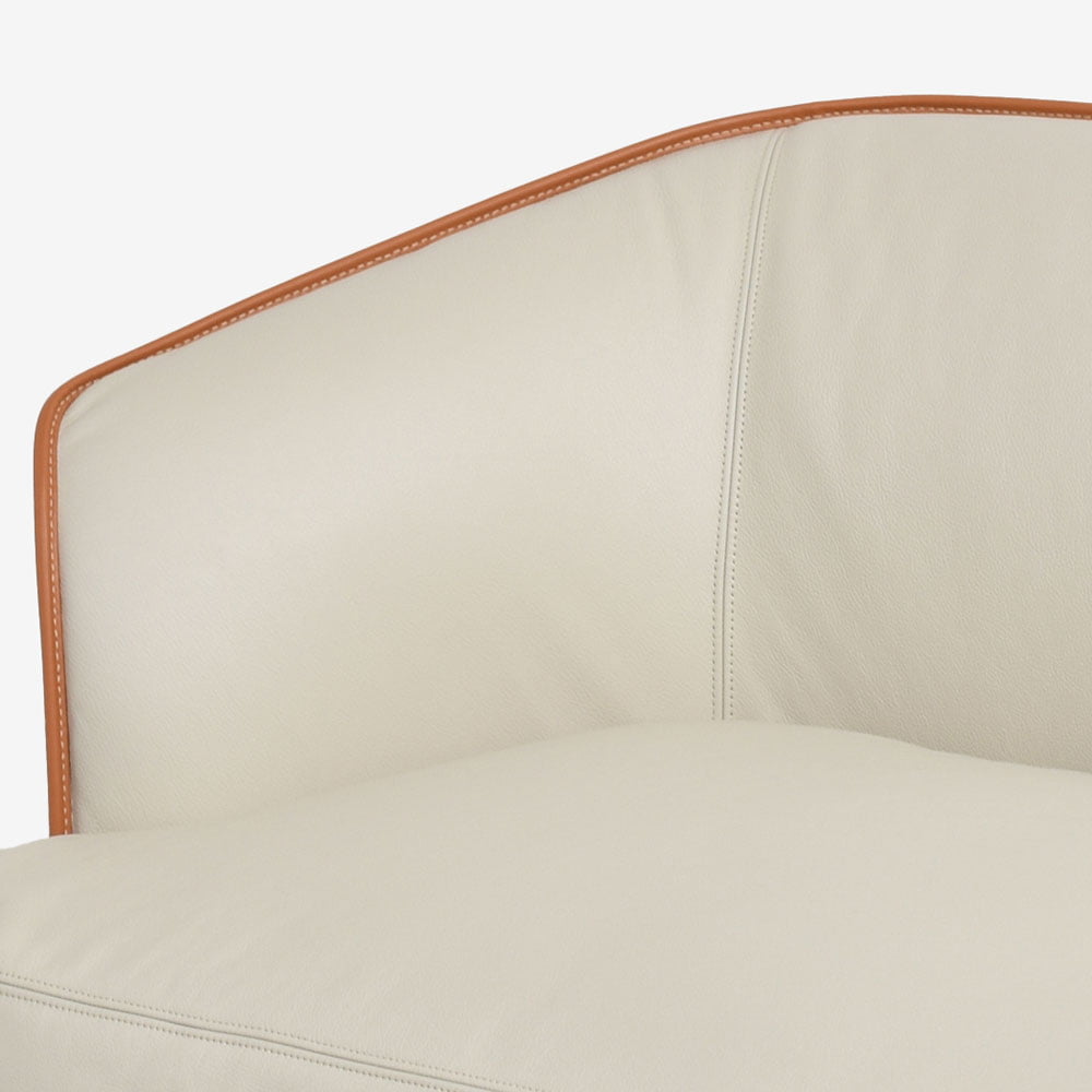 PoltronaFrau（ポルトローナ・フラウ）ソファ「ニヴォラ」幅169cm 革スタッコ色/キャメル色