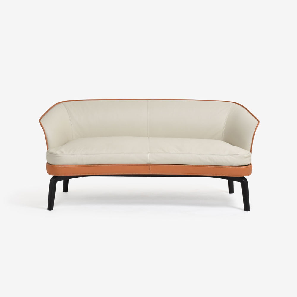 PoltronaFrau（ポルトローナ・フラウ）ソファ「ニヴォラ」幅169cm 革スタッコ色/キャメル色