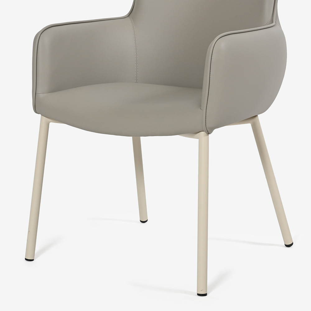 ダイニングチェア（肘付き）「デリス」合成皮革ライトグレー色/脚アイボリー色