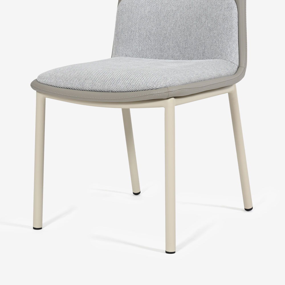 ダイニングチェア「カロル」布ライトグレー色 合成皮革アイボリー色