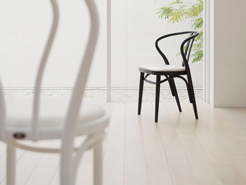 専用　大塚家具 秋田木工 ダイニングチェア 503-OU ブナ材 秋田木工 ダイニングチェア「503-OU」ナラ材ホワイトオーク色