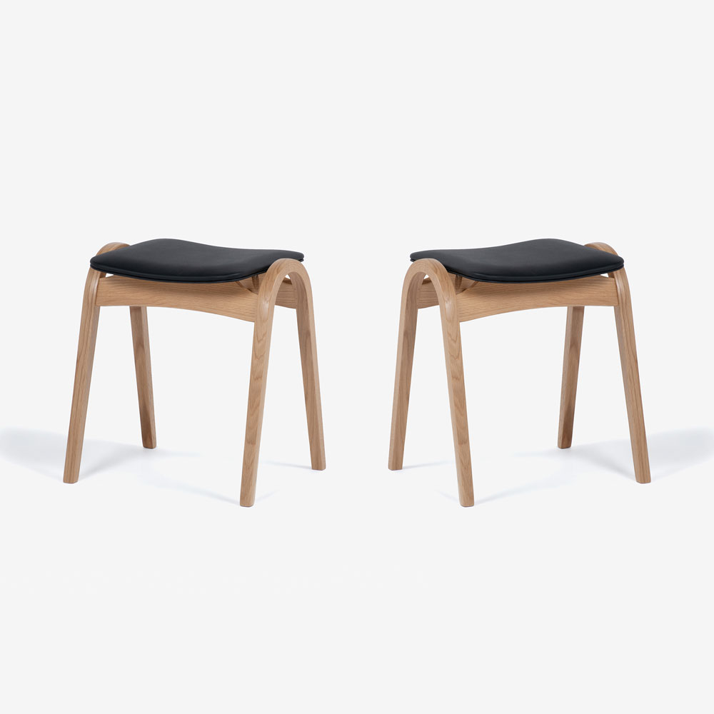 秋田木工 スツール「No.202」ナラ材WOホワイトオーク色 張地#PVCBK ブラック色【2脚セット】【セール対象品のため10%OFF】