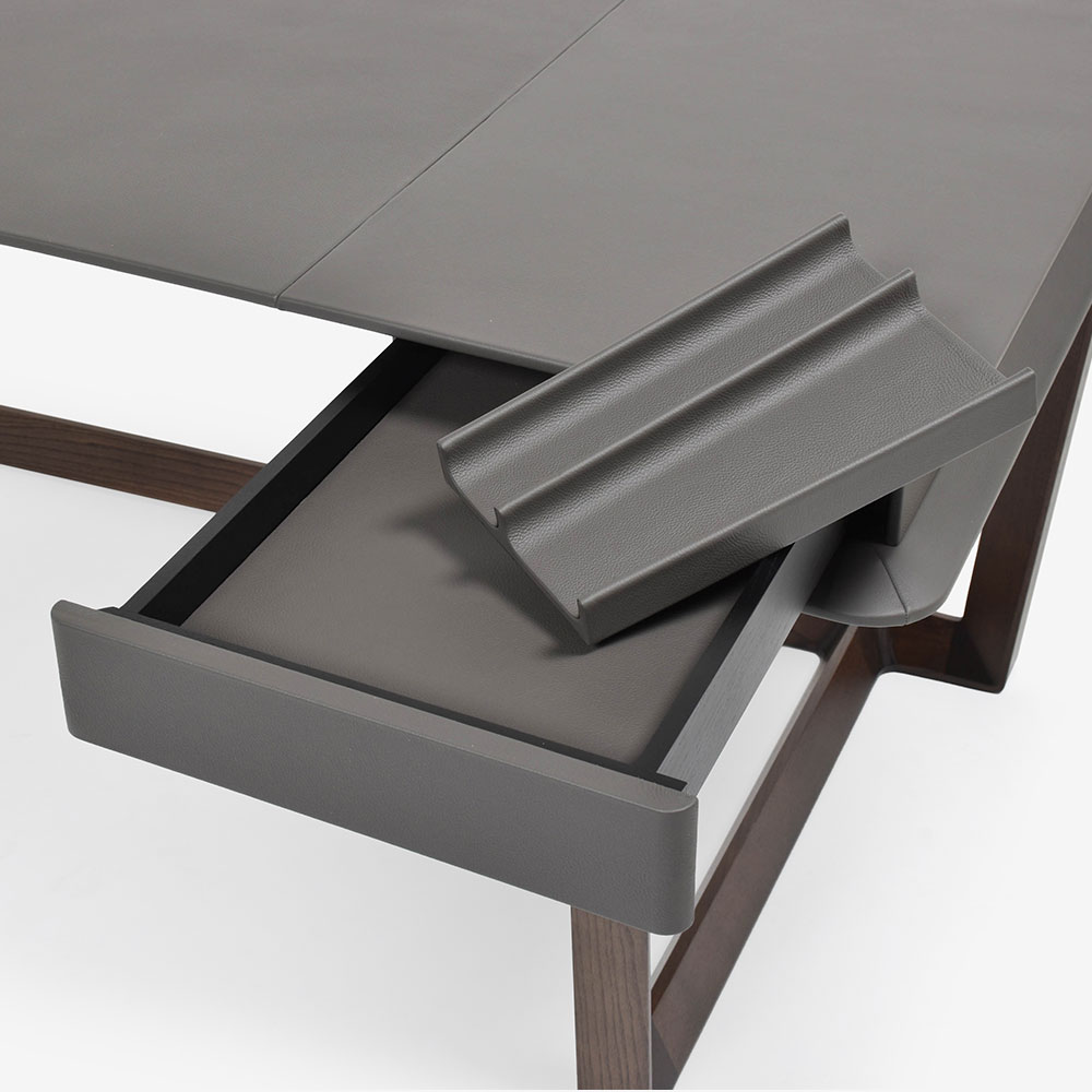 PoltronaFrau（ポルトローナ・フラウ）デスク「Peek-a-Book ピーカブック」幅183cm アッシュ材セピア色 革#CS28