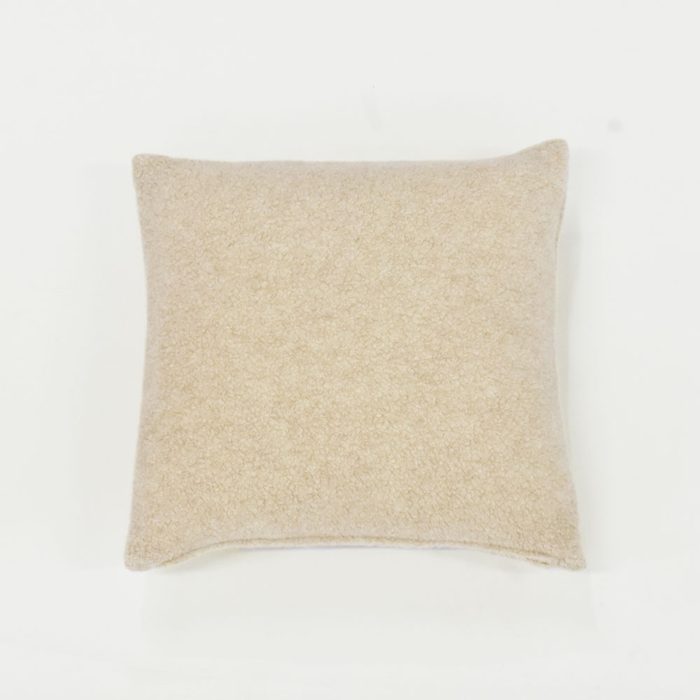 クッションカバー「ペコラ」ライトベージュ 全2サイズ