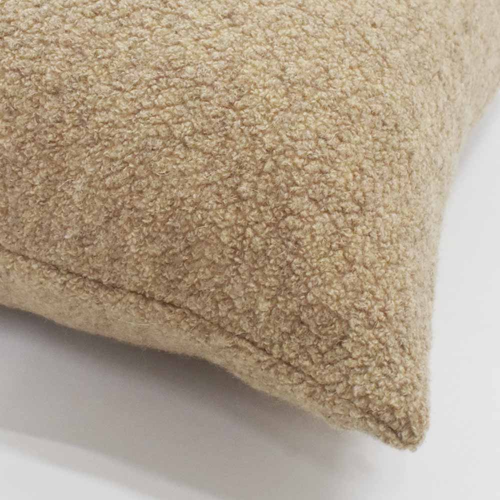 クッションカバー「ペコラ」ベージュ 全2サイズ