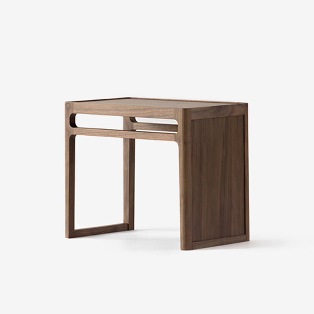 IKASAS（イカサ）サイドテーブル「APARTMENT-アパートメント-TEA TABLE 50」幅50cm ウォールナット材