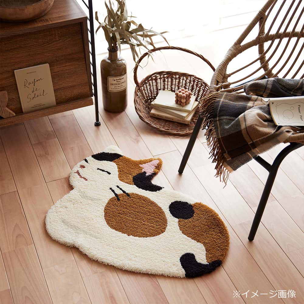 ラグ「コウバコスワリ」ミケ 70ｘ60cm