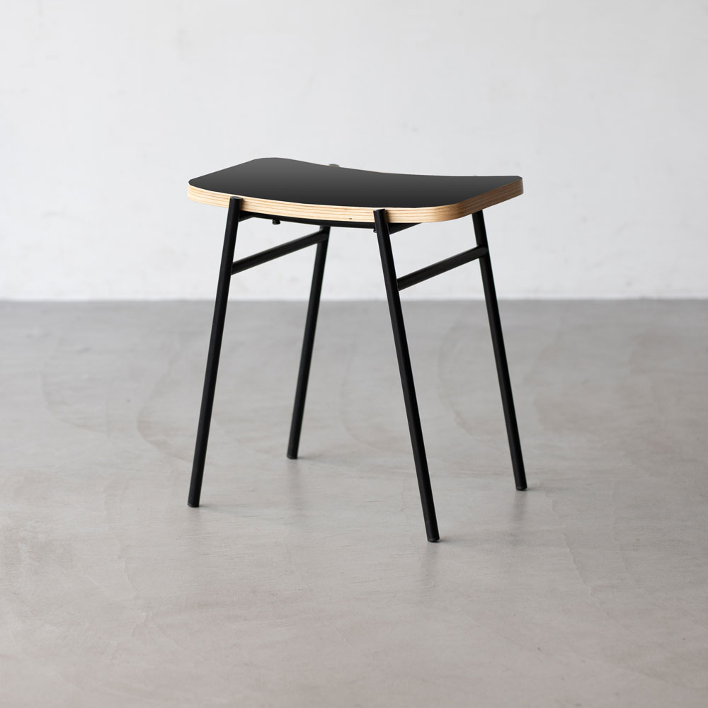 スツール「カペル」オーク材 脚ブラック 全2色