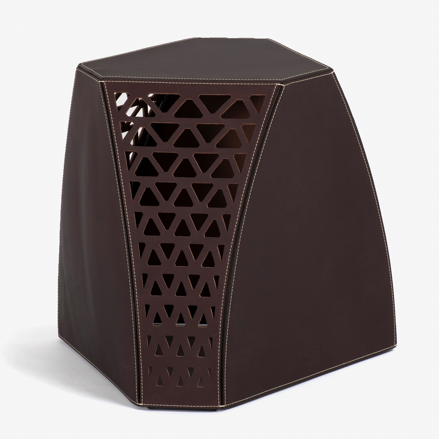 PoltronaFrau（ポルトローナ・フラウ）サイドテーブル「ハドソン」革ダークブラウン色