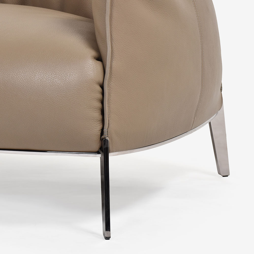 PoltronaFrau（ポルトローナ・フラウ）アームチェア「アーチボルド