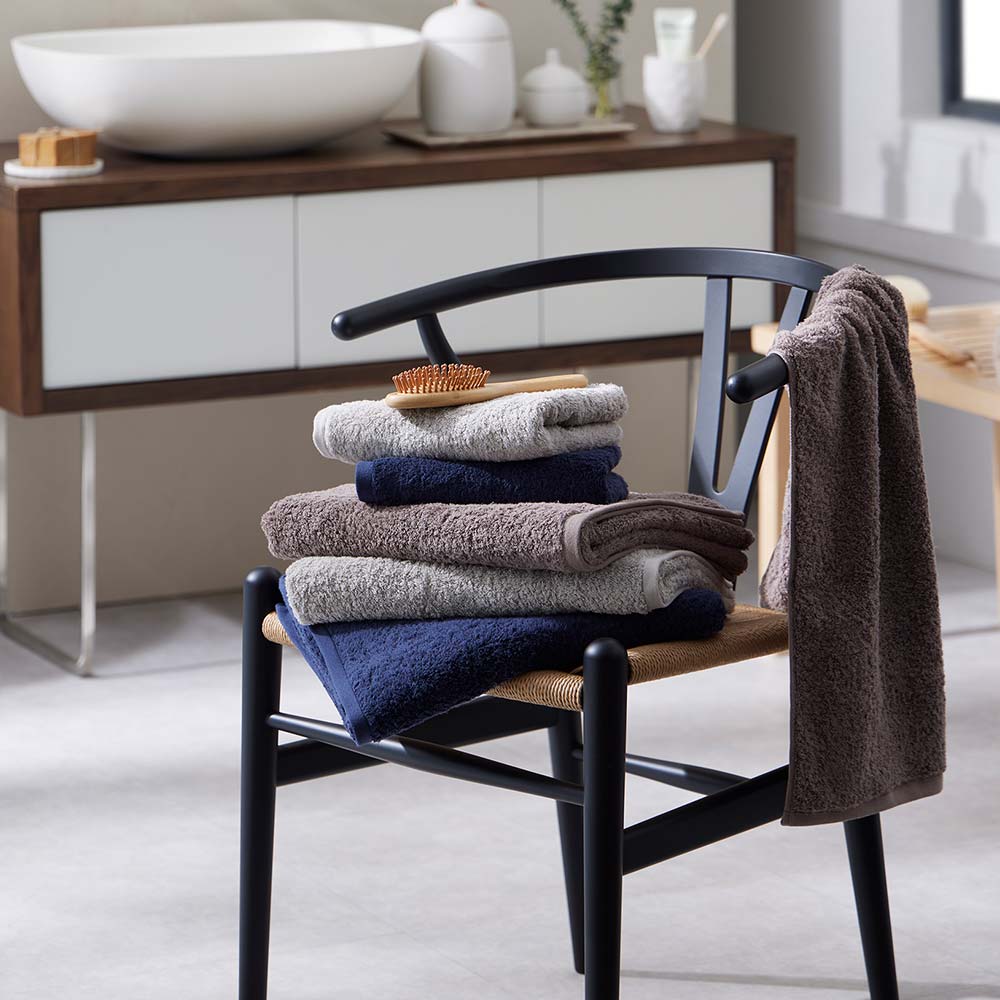 バスタオル＋フェイスタオル「アルテナ」各2枚　アロマオイル付【新春初売・限定5セットが28%OFF】