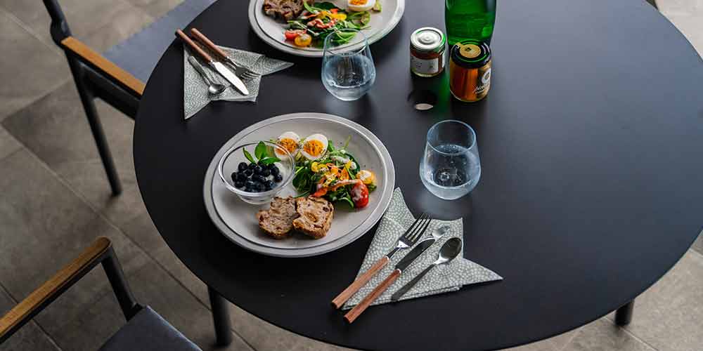 「KAIS-カイス-ROUND DINING TABLE」のイメージ画像
