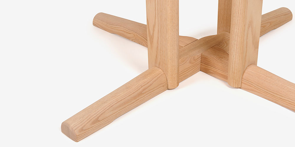 ダイニングテーブル「フィルプラス」R型 幅120cmの脚部画像