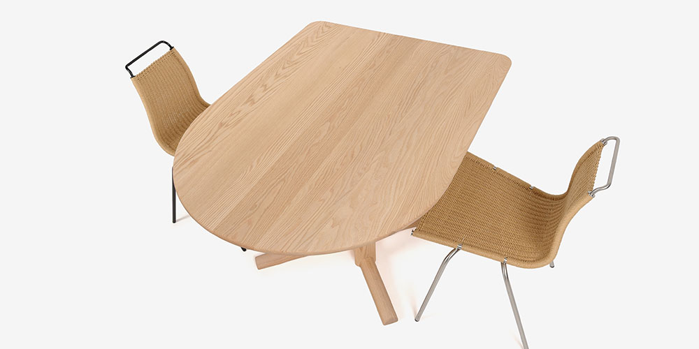 ダイニングテーブル「フィルプラス」R型 幅120cmの上からのコーディネート画像