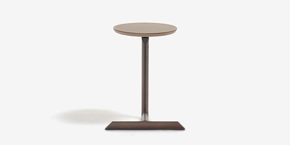 【正面画像】サイドテーブル楕円形「Fidelio フィデリオ」 アッシュ材モカ色 革トープ色
