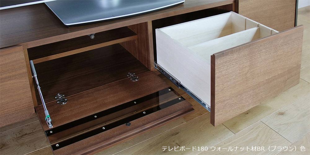 デッキ収納スペース