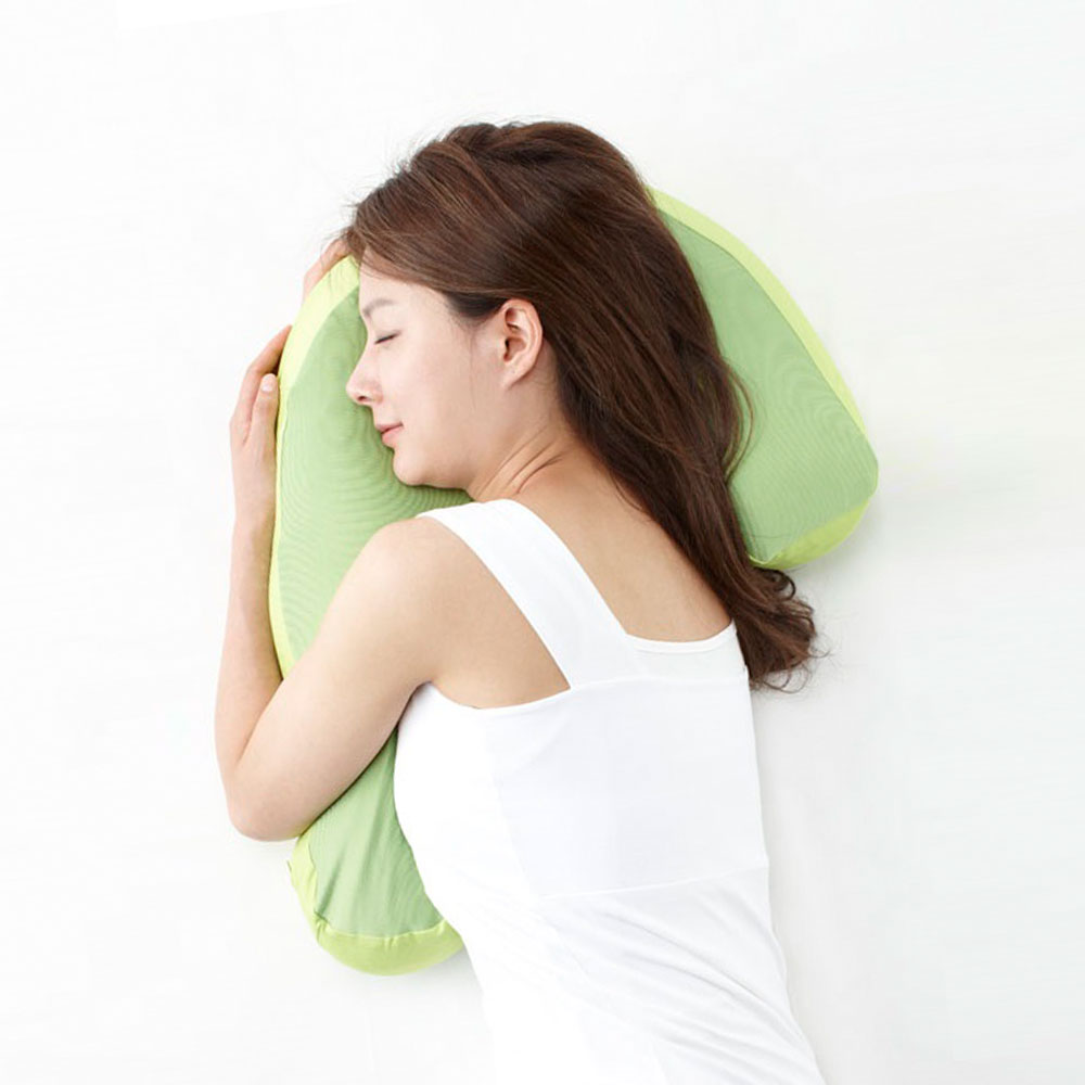 「半うつぶせ寝」姿勢や「抱きまくら」として使うイメージ