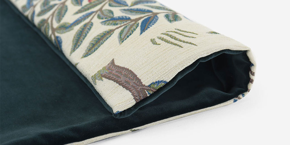 クッションカバー「ケルムスコットツリー」ベージュ