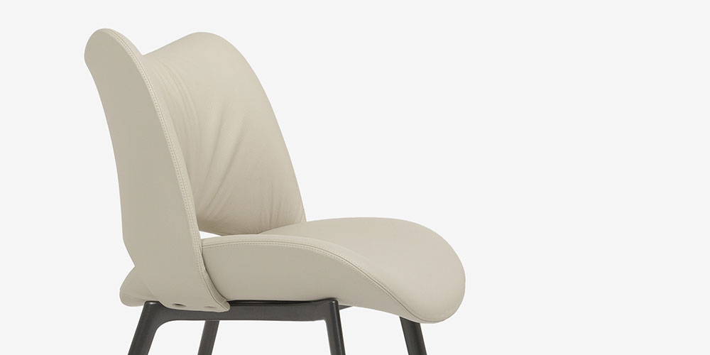 チェア「ニース」革スタッコ 2枚シェル構造の座面