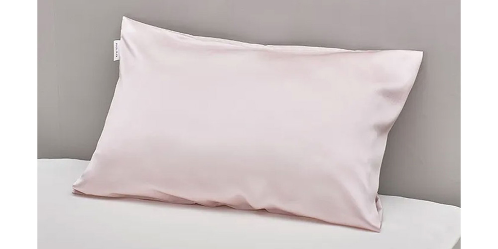 「newmine（ニューミン）ピローケース/シルクサテン」ピンク