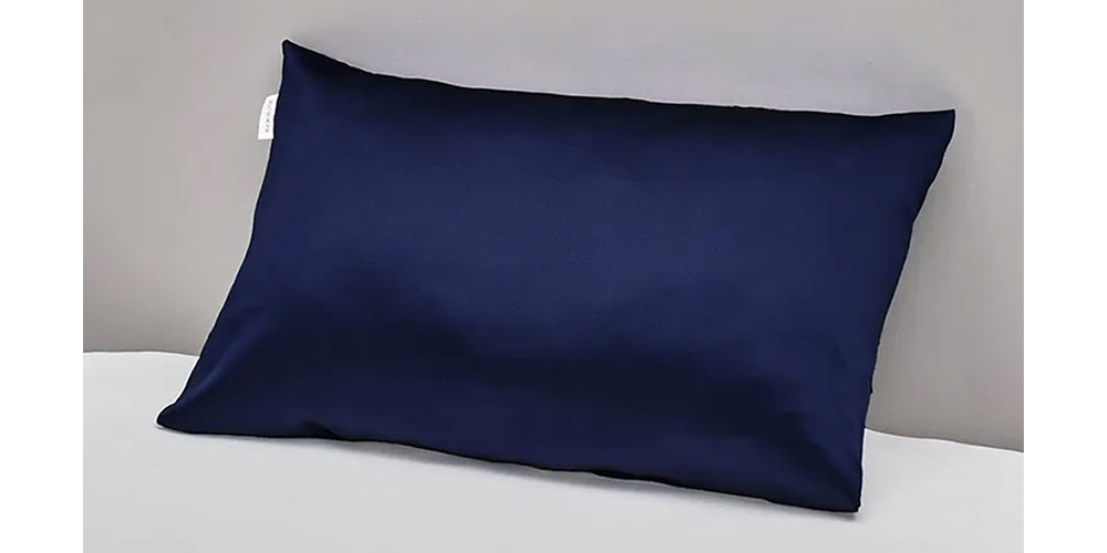 「newmine（ニューミン）ピローケース/シルクサテン」ネイビー
