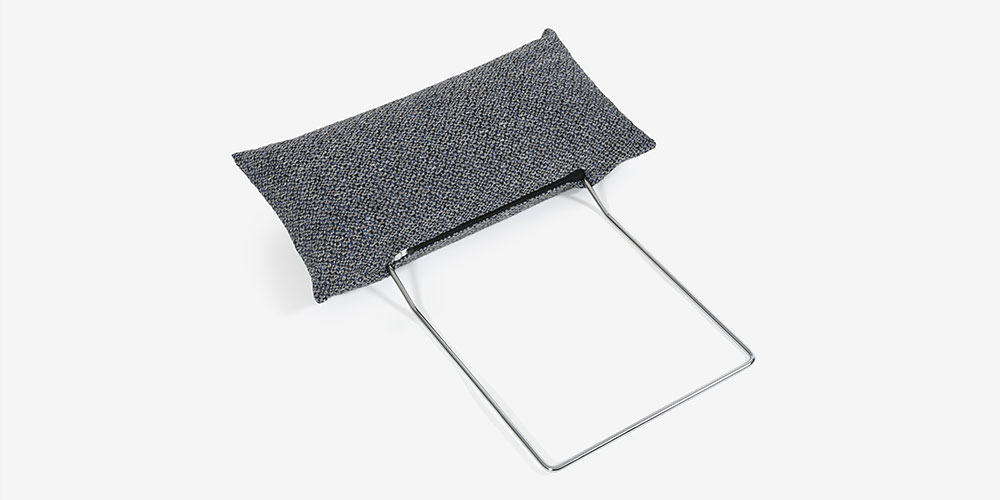 「オプティオ08」ヘッドレスト