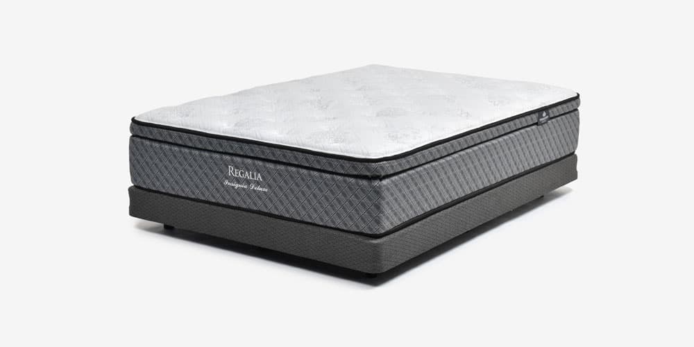 同生地のヘッドボードを合わせて統一感を生むボトム「プリメーラ」