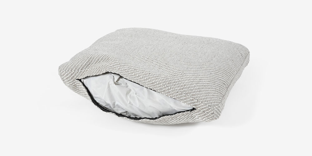 クッション「SUMOWA（スモワ）」のカバーリングイメージ