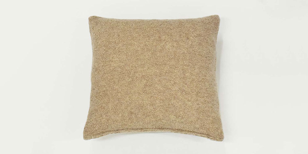 クッションカバー「ペコラ」ベージュ