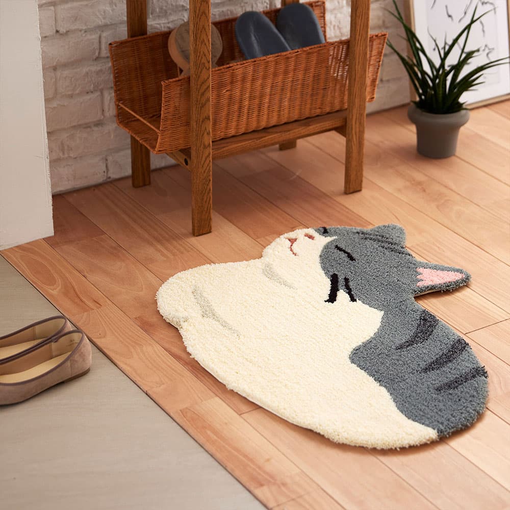 ラグ「コウバコスワリ」サバトラ