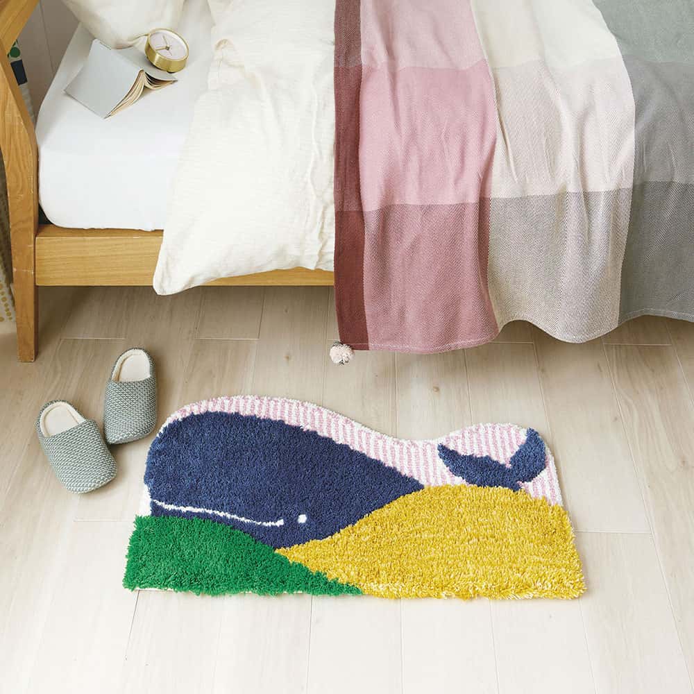 マット「クジラボヤージュ」寝室ベッドサイドのイメージ