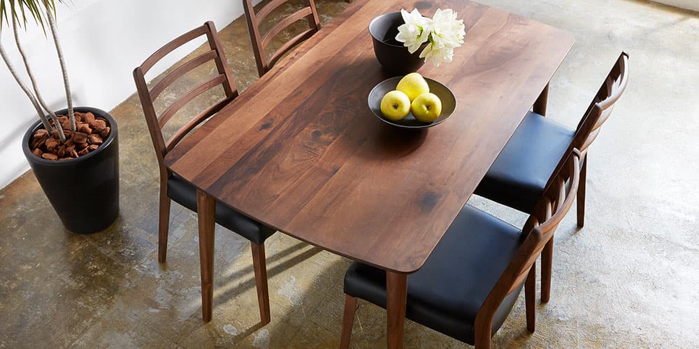 ダイニングセット「シネマ2」ウォールナット材のコーディネートイメージ