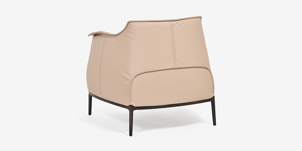 「アーチボルド」革ベージュ色の背面