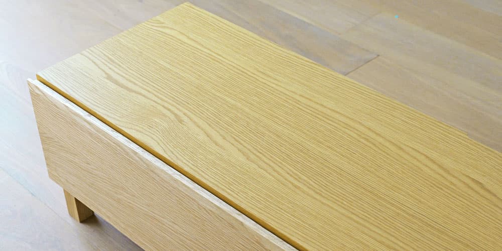 テレビボード「レッチェ」ホワイトオーク材の木目