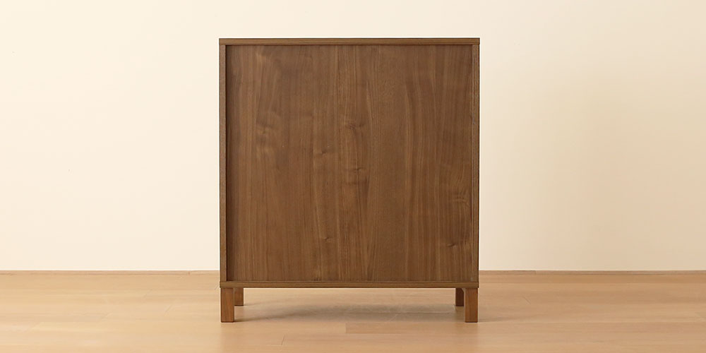 リビングチェスト「レッチェ」幅80cm ウォールナット材の脚部