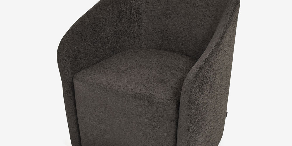 erba（エルバイタリア）アームチェア「アダ」布ブラウンの座面アップ