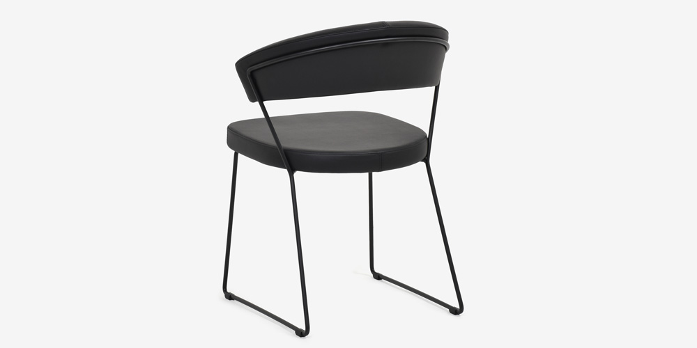 チェア「CB1022」の背面